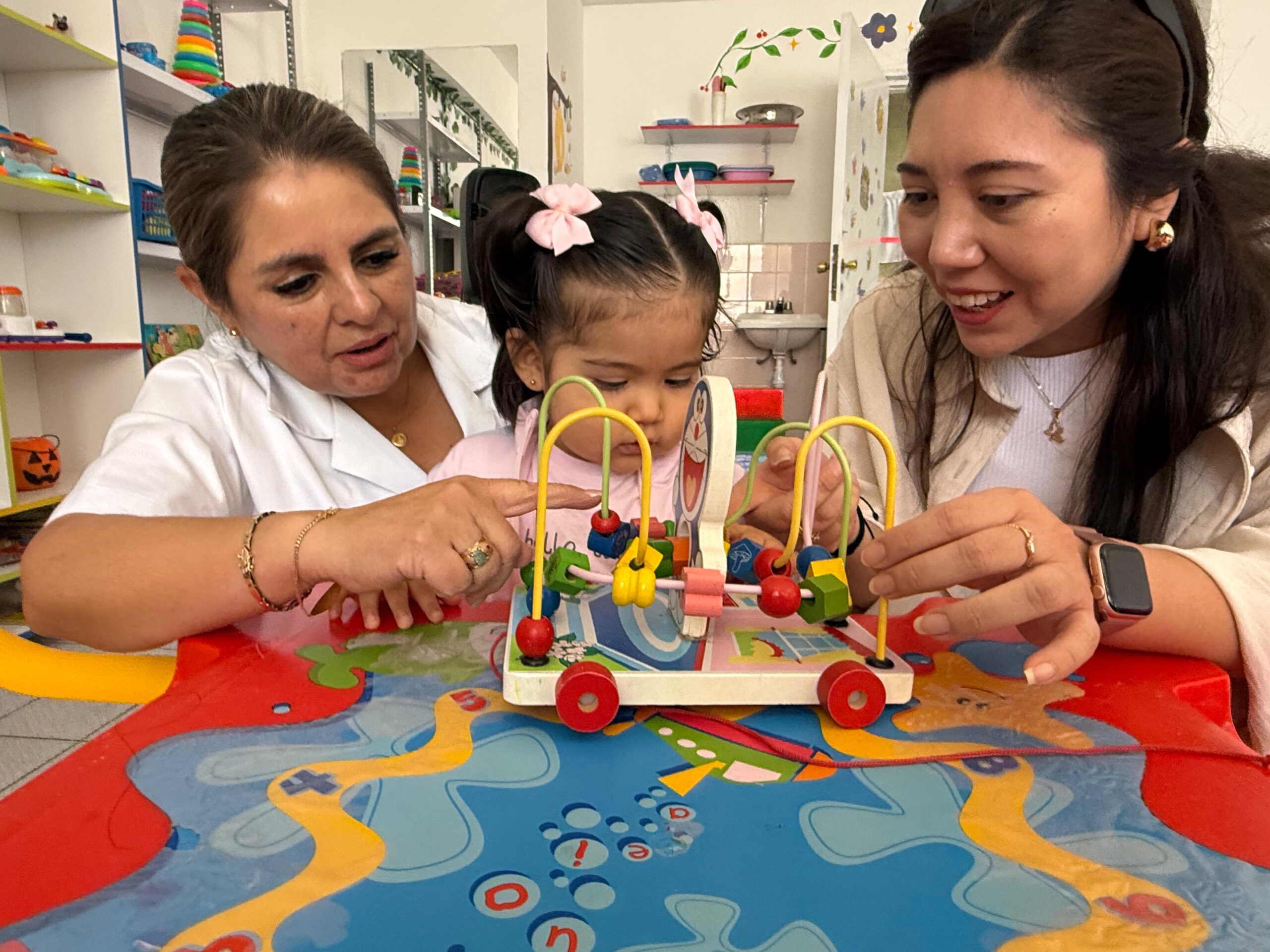 RECUPEREMOS LA INFANCIA. Las pantallas no pueden criar a nuestros niños