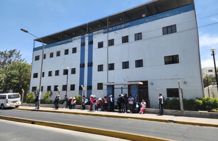 Morgue no entrega cadáveres por falta de personal debido al feriado