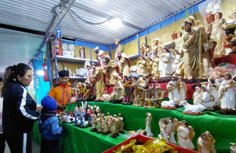 Nacimientos en cerámica, hueso y yeso para todos los gustos y bolsillos en el estadio Melgar
