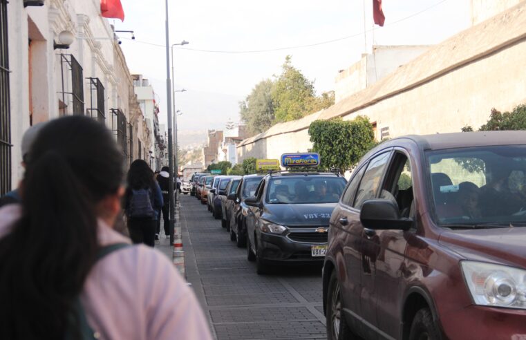 Proponen códigos QR obligatorios en taxis Setare para reforzar la seguridad