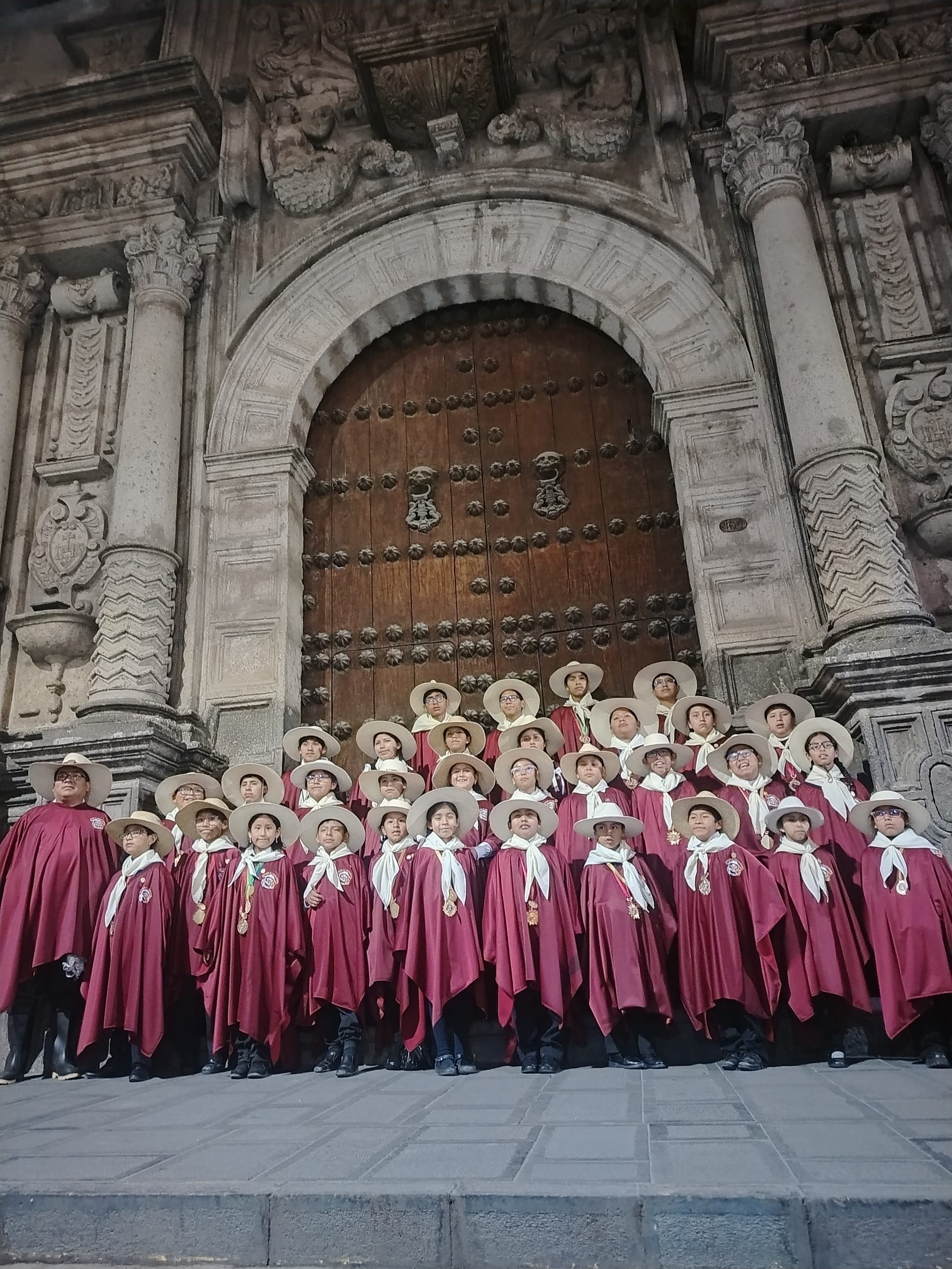 Ccoritos y sus villancicos lonccos