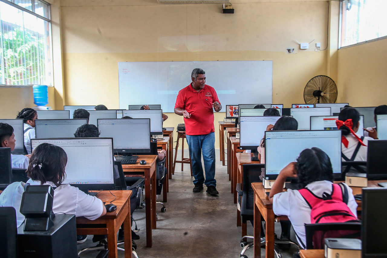Fortalece educación en zonas de frontera en beneficio de más de 476 mil