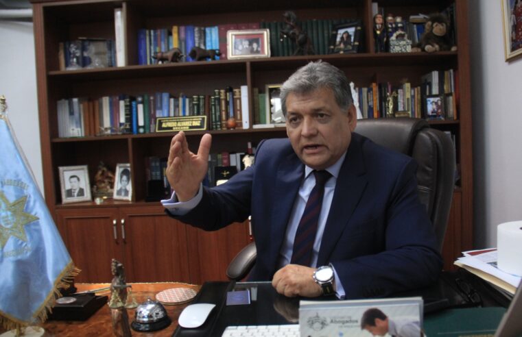 ALFREDO ALVAREZ DÍAZ: “Busco un Colegio moderno, eficiente, dotado de tecnología y transparente”