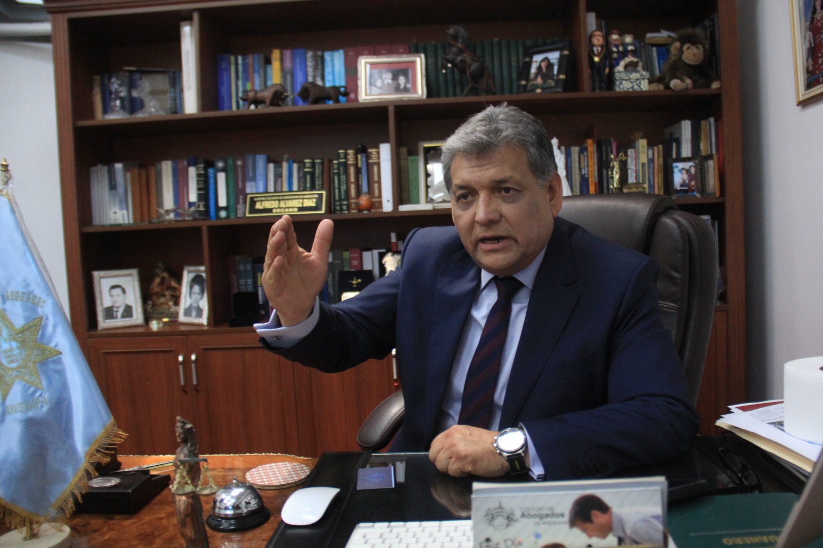 ALFREDO ALVAREZ DÍAZ: “Busco un Colegio moderno, eficiente, dotado de tecnología y transparente”