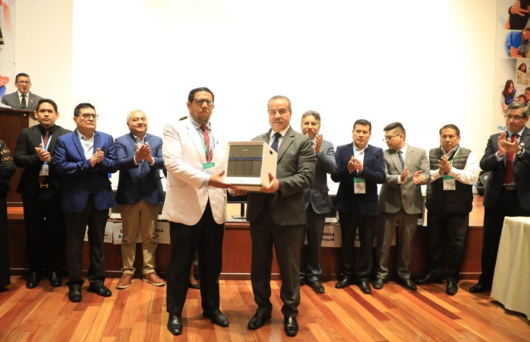 Minsa entrega equipos de biología molecular a establecimientos de salud