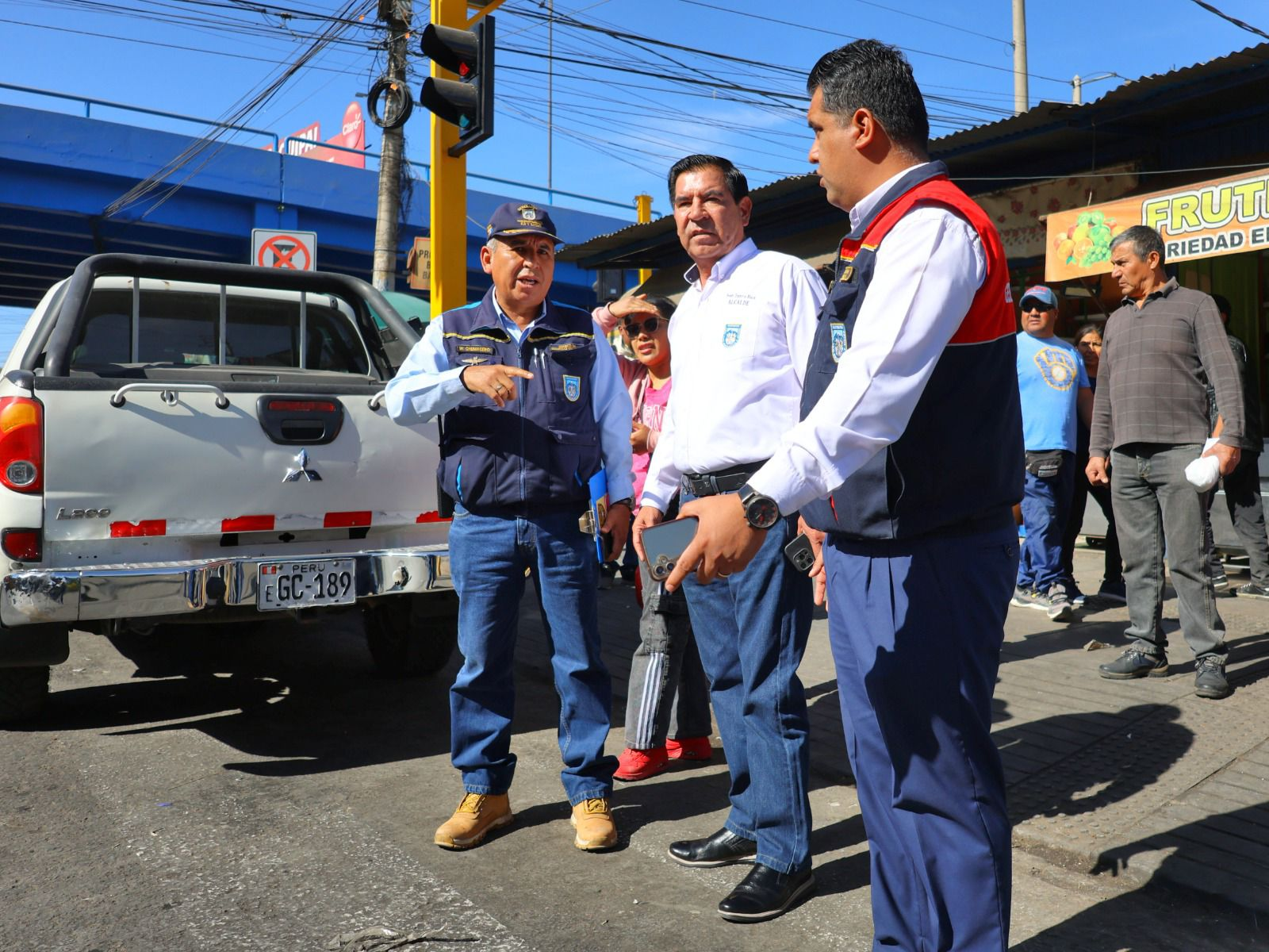 Municipios de Arequipa y Bustamante vigilan transporte informal en Avelino