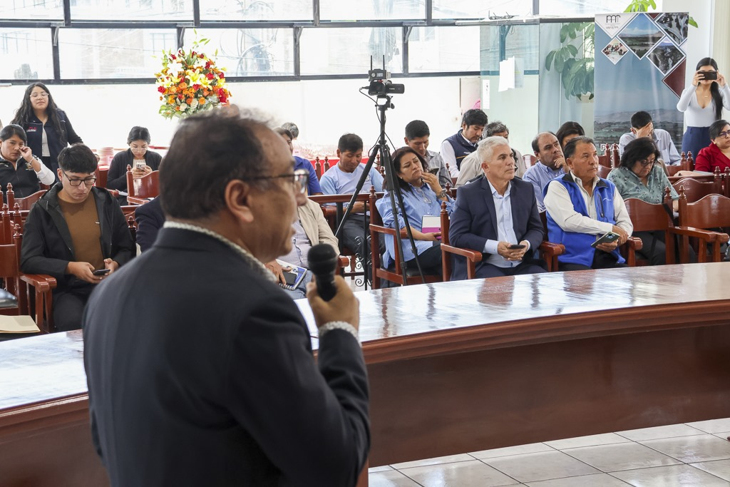 Presentan plan de acondicionamiento territorial ante inegrantes del CCL