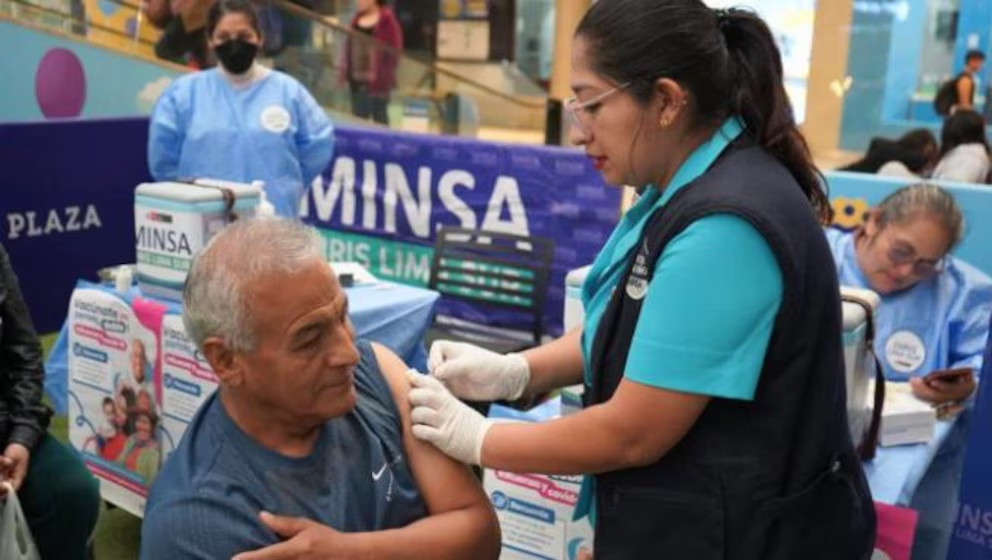 Perú confirma 2 casos de influenza A (H3N2) y declara alerta epidemiológica nacional