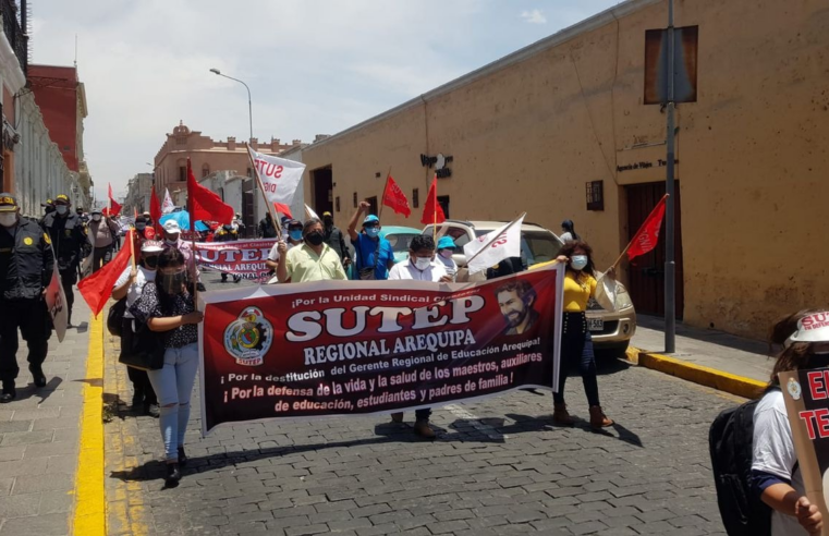 Docentes anuncian paralización por incumplimiento de convenio colectivo