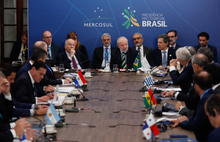 Seis países latinoamericanos piden “restablecer el orden democrático”