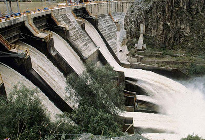 Hidroeléctricas de Lluclla y Lluta generan arbitraje contra el GRA