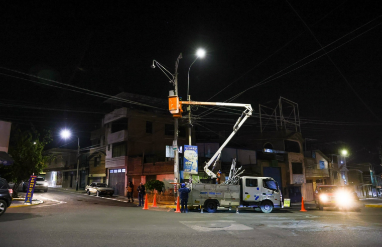Recomiendan evitar el uso de pirotécnicos para prevenir afectaciones al servicio eléctrico