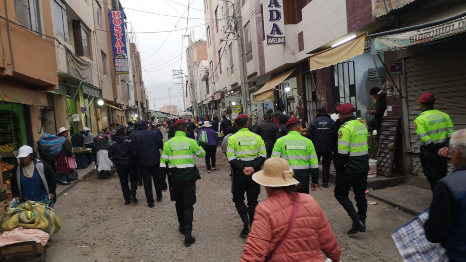 Operativos municipales continuarán para orden durante la campaña navideña