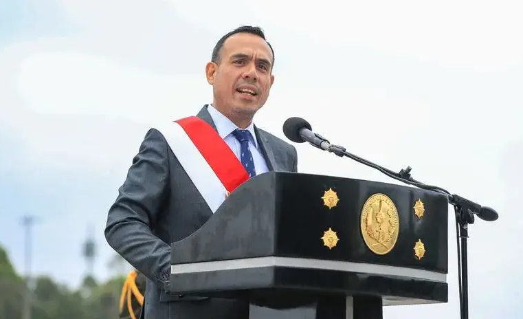 Jerí dice que su gobierno no dará «tregua al crimen»