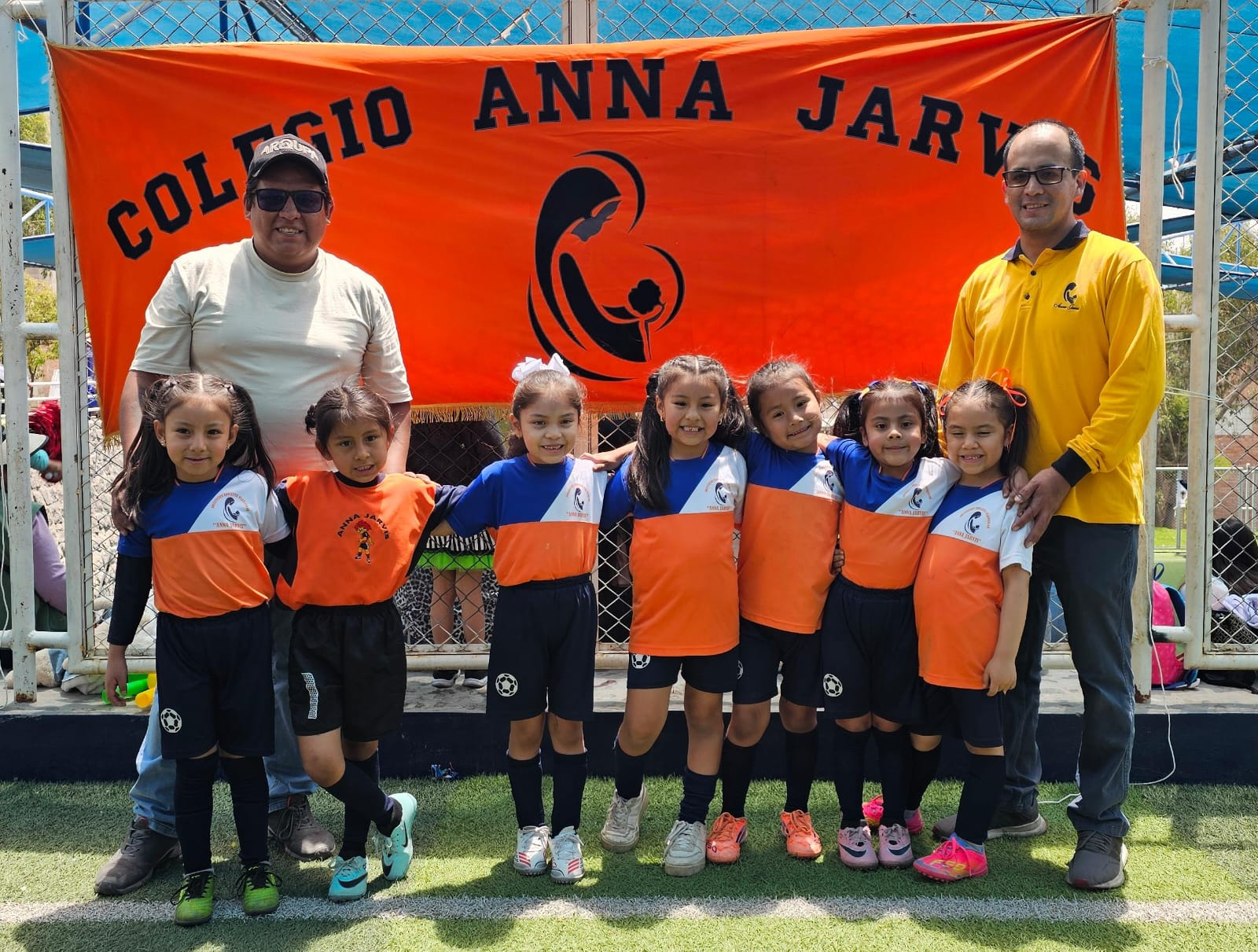 Instituciones educativas brillan en la Copa Bebé
