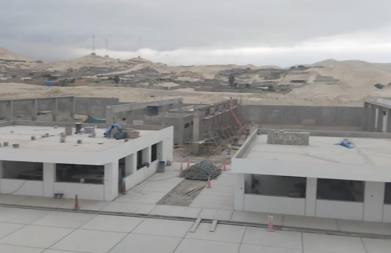 Contraloría revela que obra en colegio César Vallejo tiene fisuras en el techo