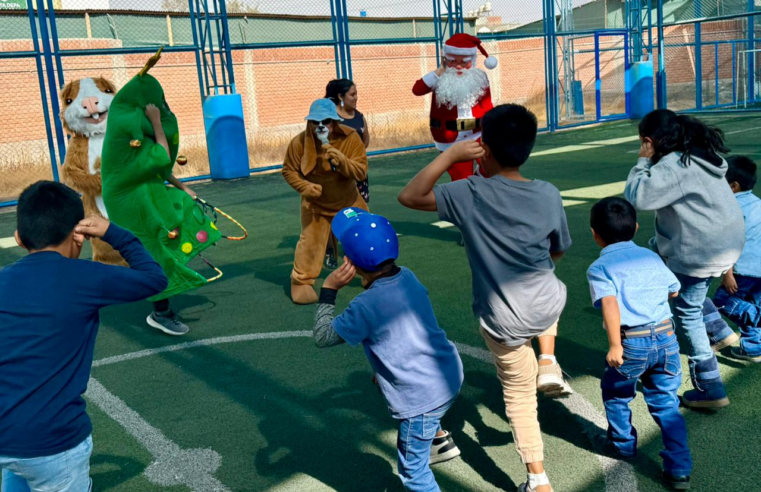 Niños de Aldeas Infantiles SOS vivieron una tarde navideña de alegría