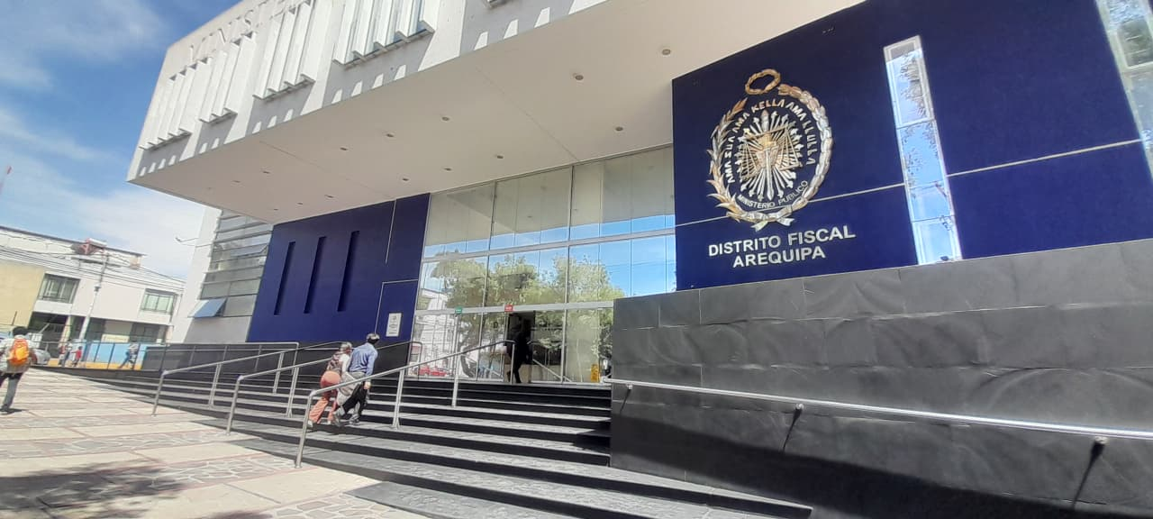 Fiscalía pide prisión preventiva para padre que embarazó  a su hija en Arequipa