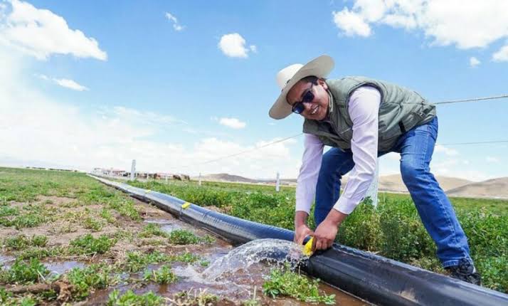 Inauguran obras de riego tecnificado para impulsar agricultura familiar