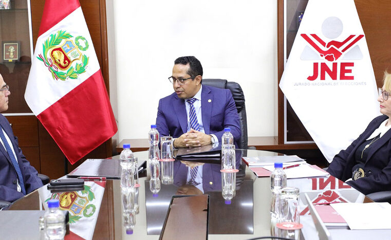 Solo 19 partidos iniciaron llenado de hojas de vida de candidatos