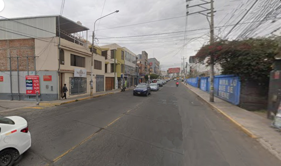 Desde mañana iniciarán obras de reparación en la avenida Lambramani