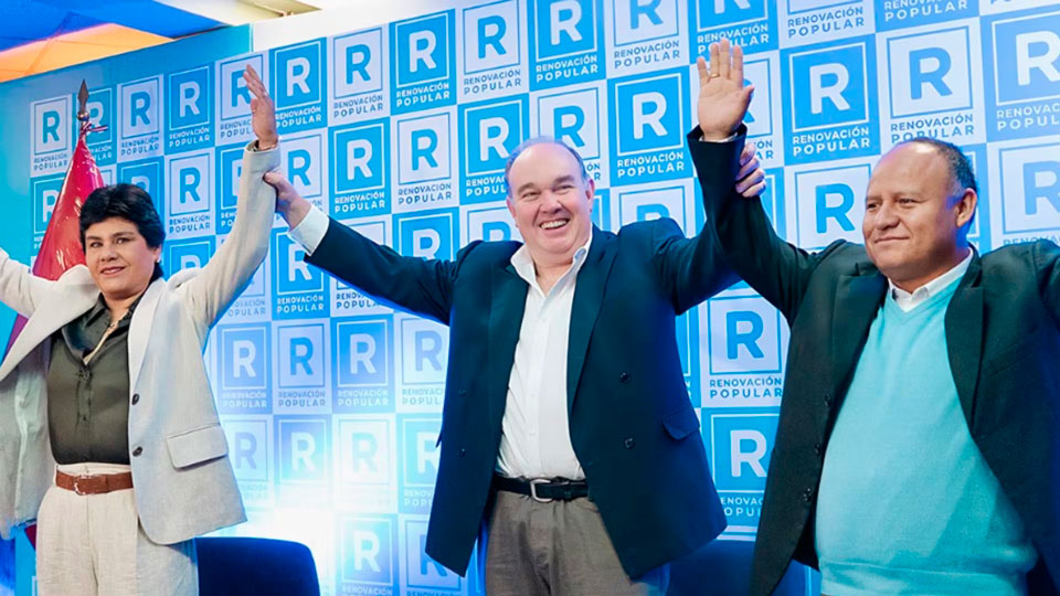 Presentan tacha contra Rafael López Aliaga y su planchas