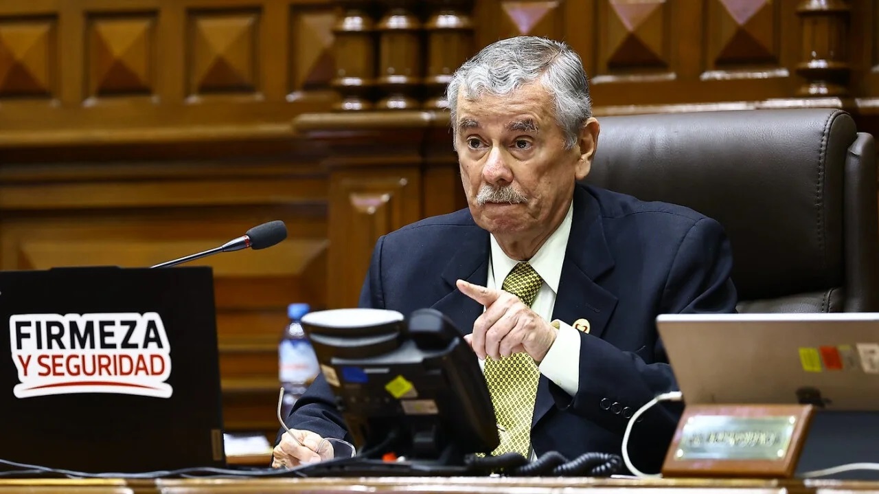 Aprueban que legisladores no reciban viáticos en semana de representación