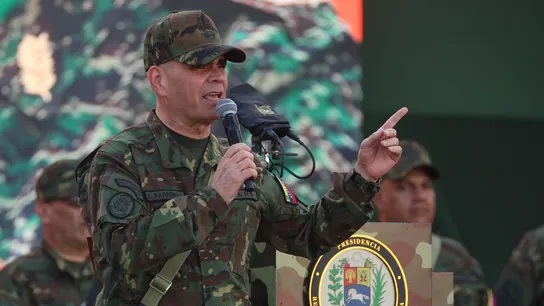 Venezuela: FF.AA. están listas para responder al que se «atreva a agredir»