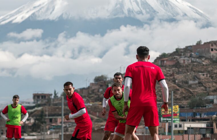 Zanelatto destaca seriedad y proyecto del FBC Melgar