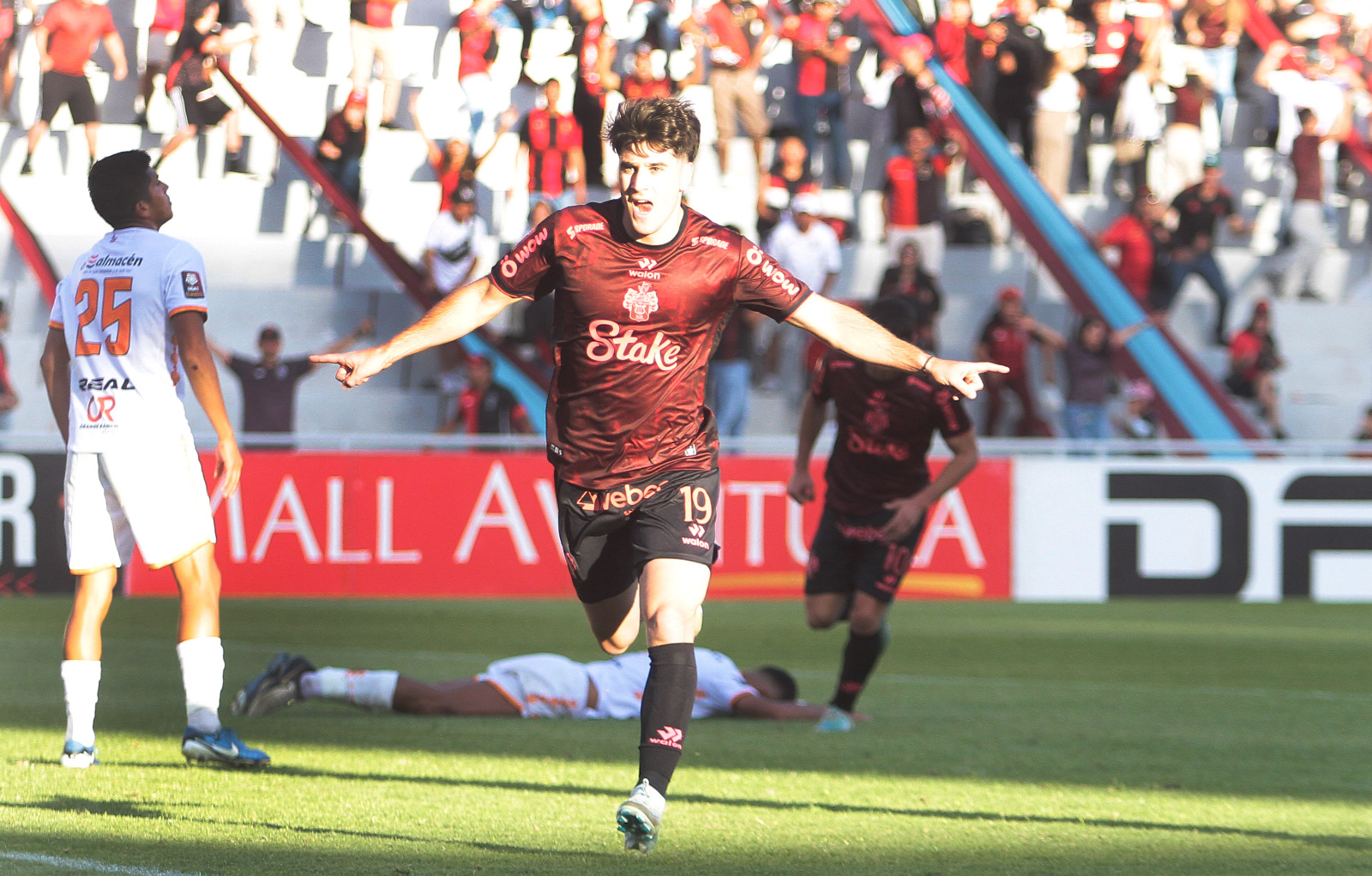 Son ocho futbolistas que dejaron el FBC Melgar