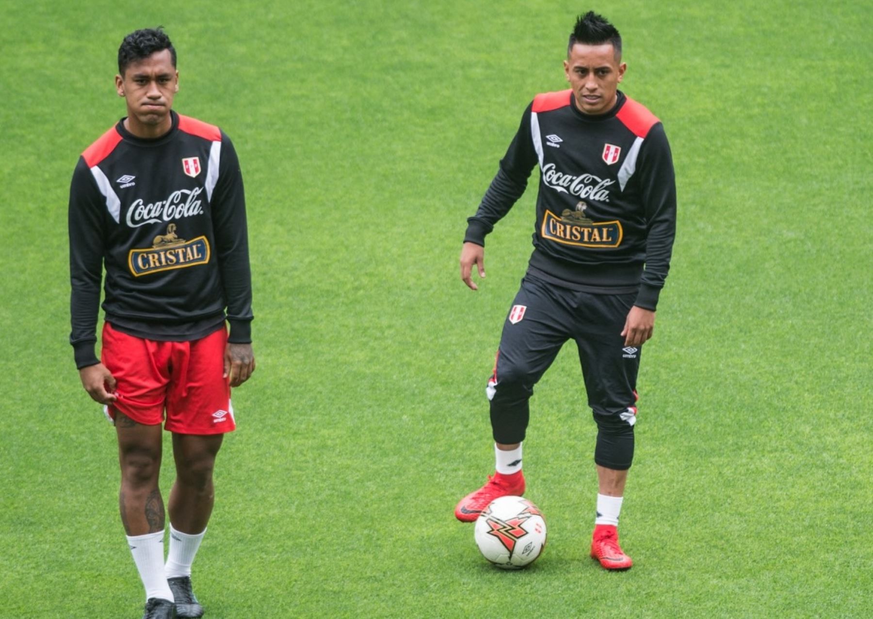 Cueva sale en defensa de la Federación Peruana de Fútbol