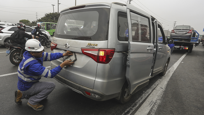 Sutran: más de 8,200 operativos contra el transporte informal en 2025