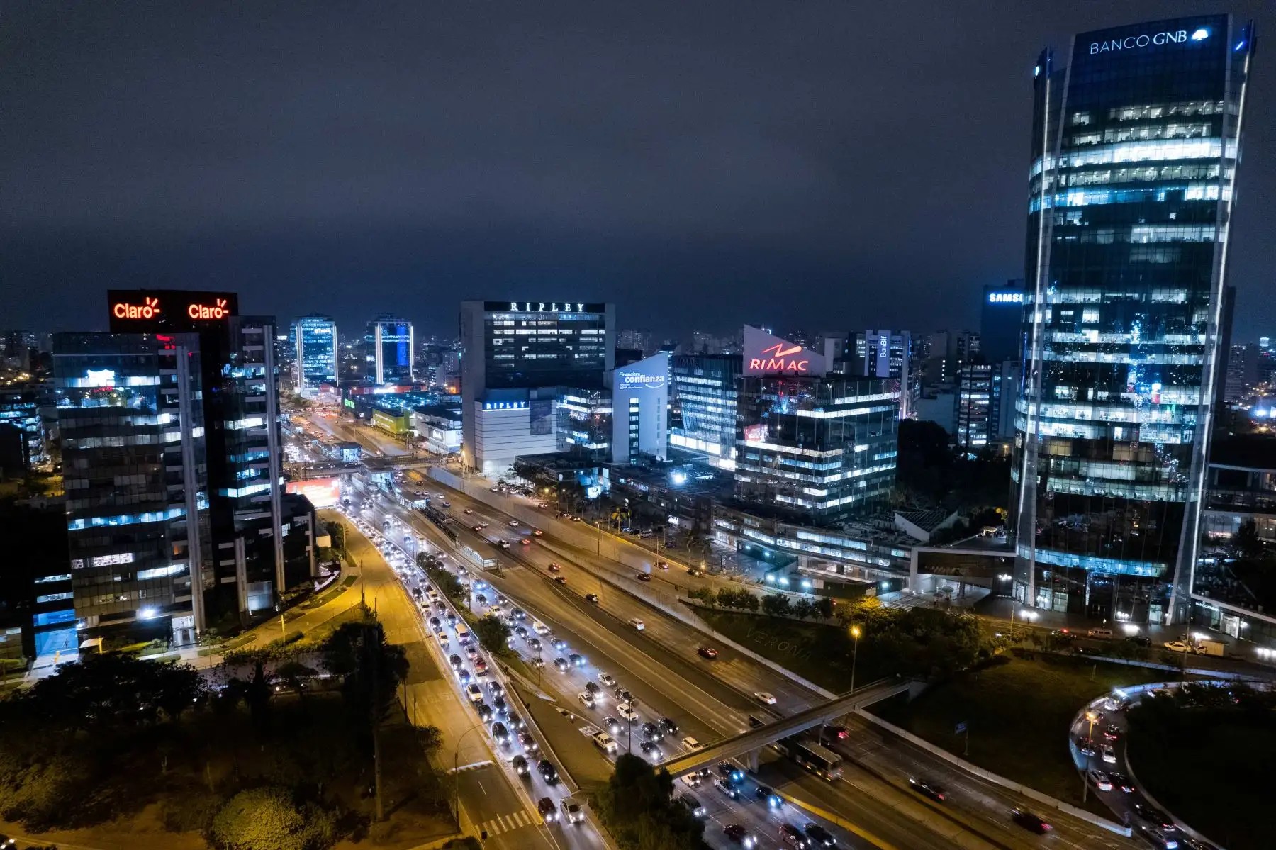 Forbes: economía peruana crecería entre 2,6% y 3,6%