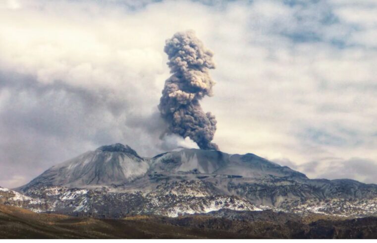 Sabancaya se mantiene en alerta naranja sin riesgo inmediato para Caylloma