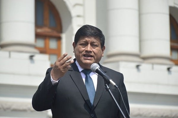 Denuncian penalmente a presidente Jerí por presunta corrupción en caso “Chifagate”