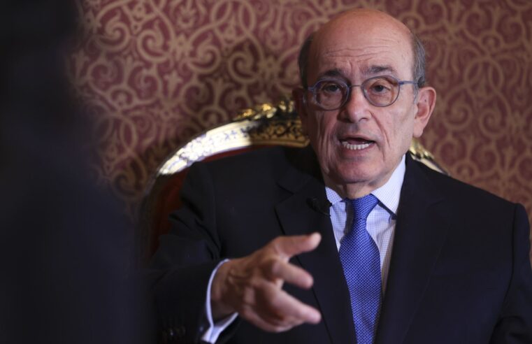 Autorizan viaje del canciller Hugo de Zela para reunión sobre minerales  en EE. UU.