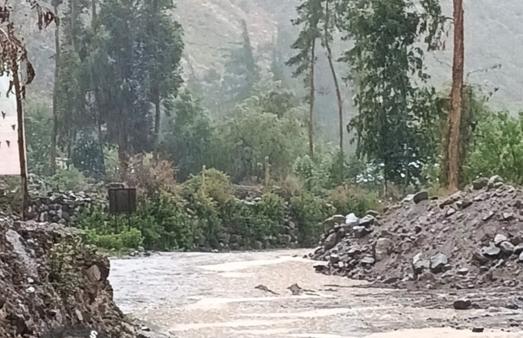 Lluvias dejan sin riego a agricultores y afectan vías en La Unión y Condesuyos