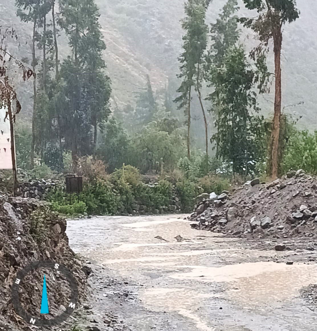 Lluvias dejan sin riego a agricultores y afectan vías en La Unión y Condesuyos