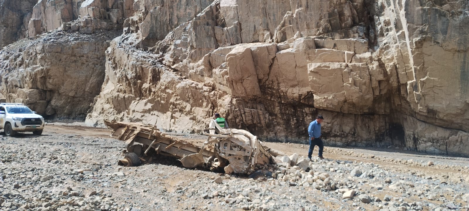 Hombre fallece tras caída de huaico en Caravelí