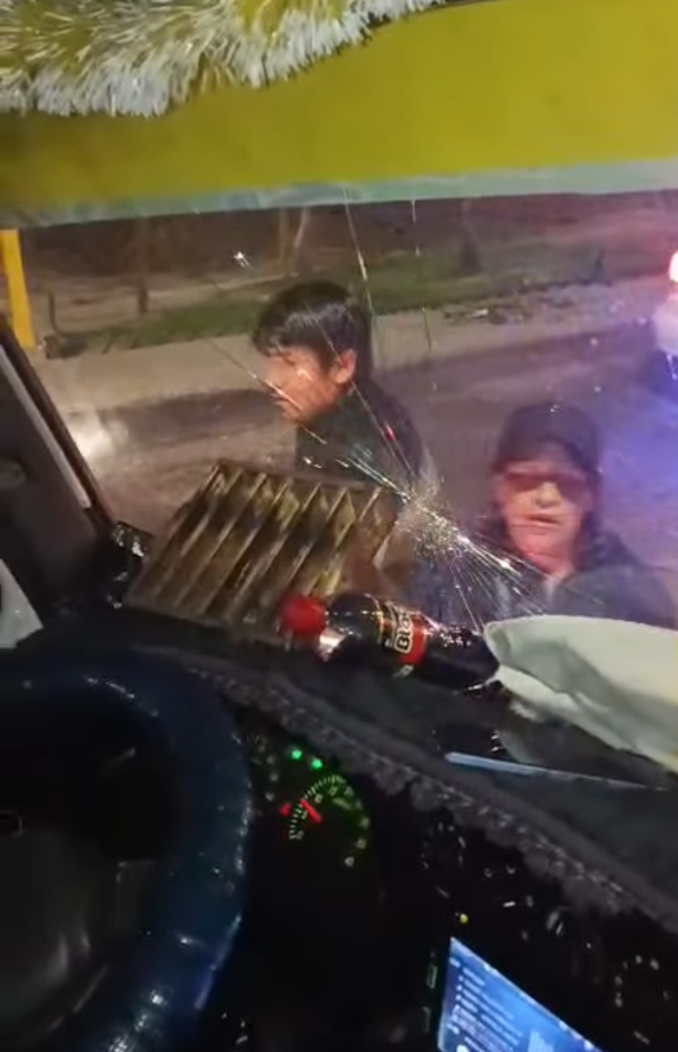 Transportistas informales generan caos y violencia en calles con total impunidad