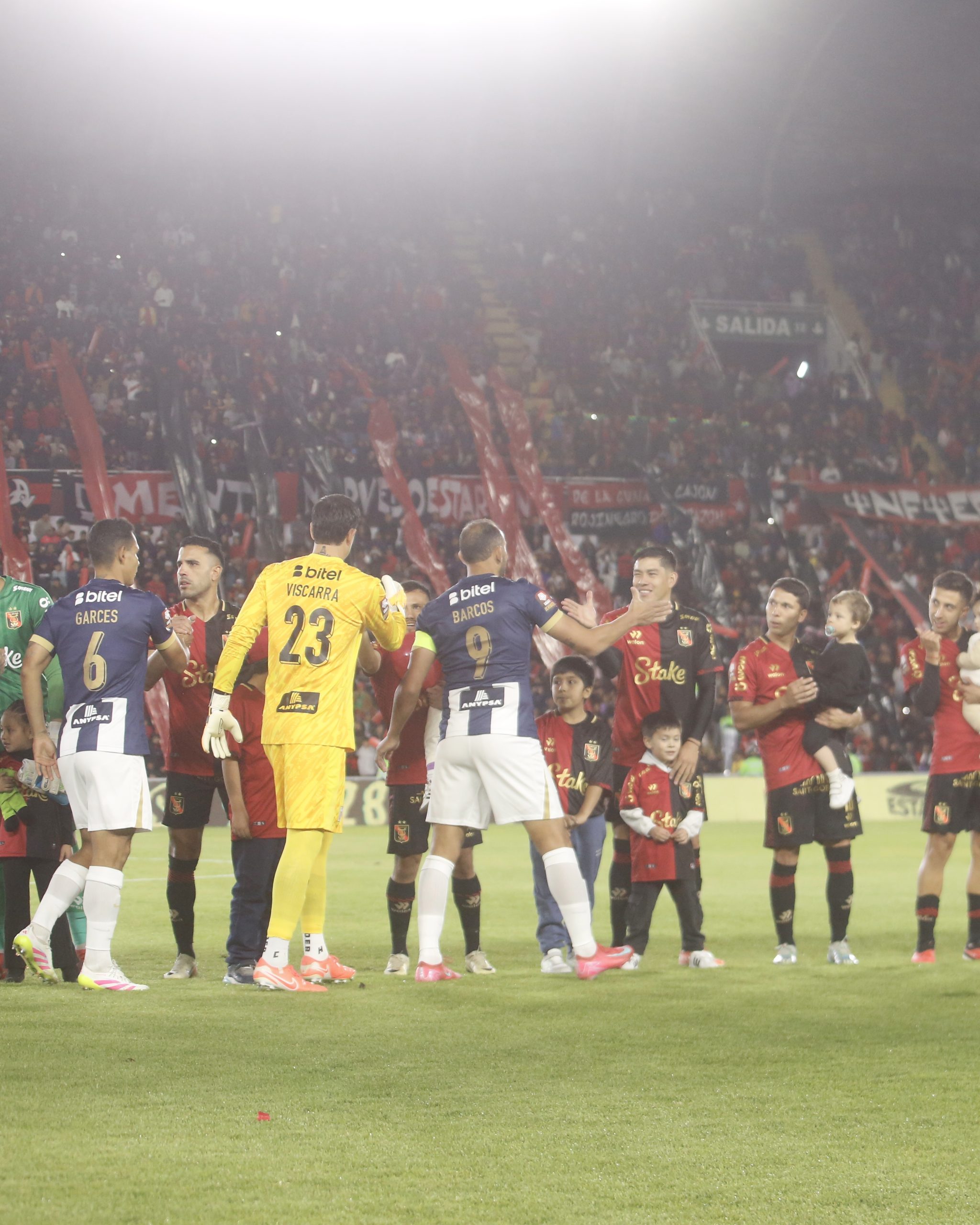 Clubes ponen freno al inicio del campeonato por deudas