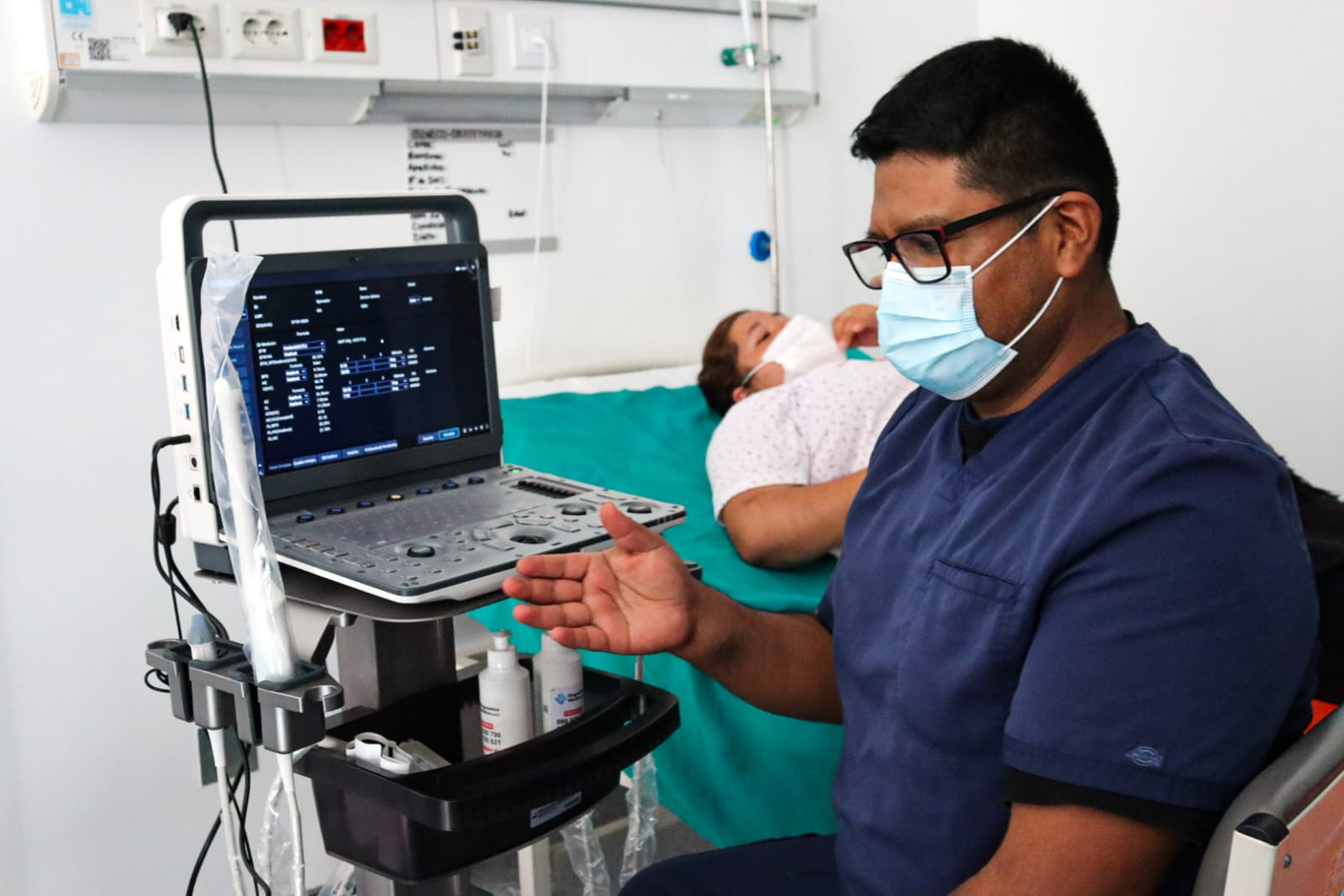 Refuerzan en Mollendo atención materna y neonatal con moderno ecógrafo