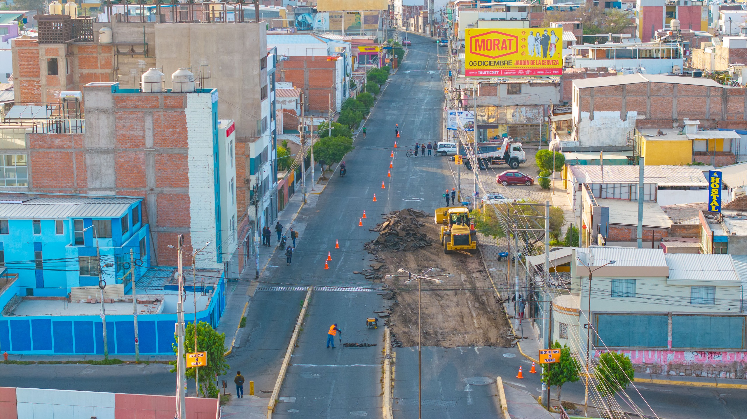 Se inició la reparación de la calzada en transitada avenida Lambramani