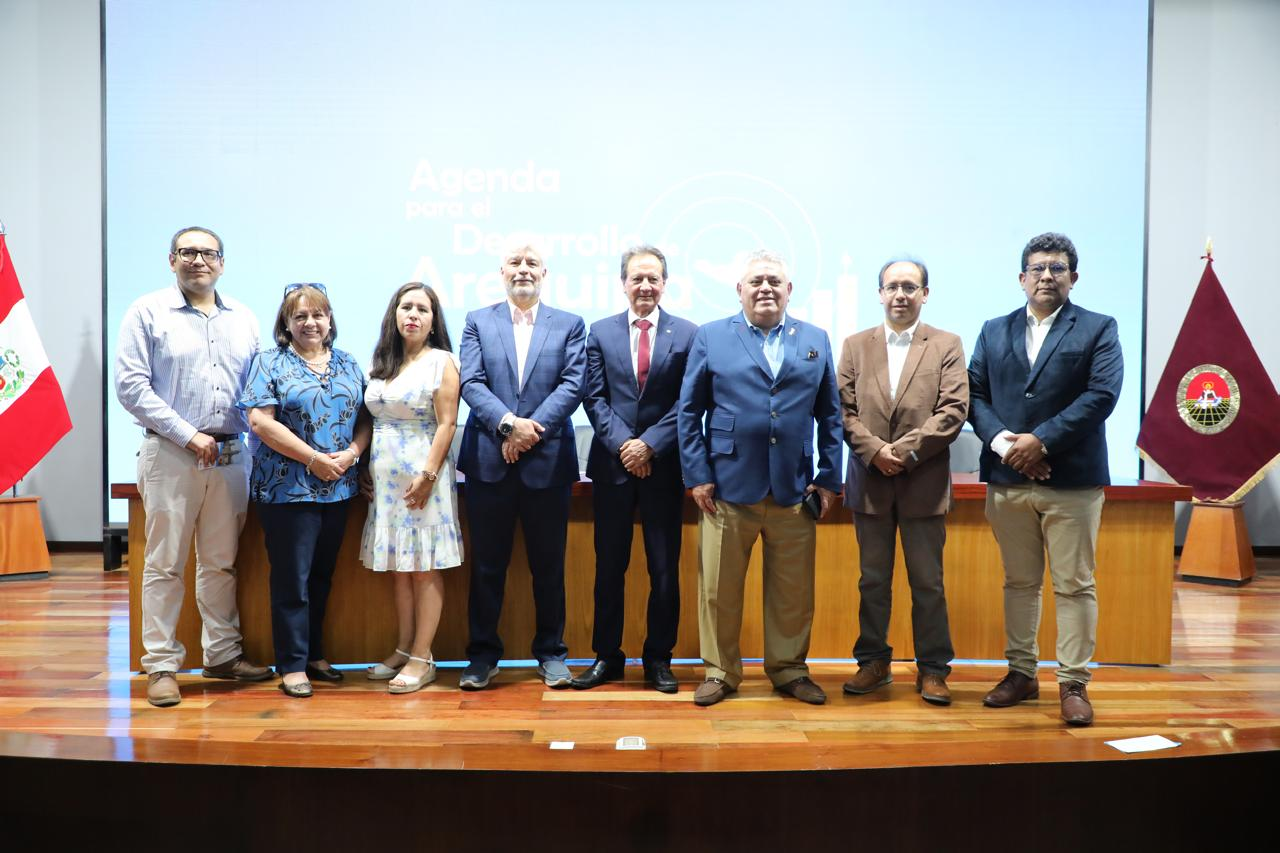 La academia traza el futuro de Arequipa: presentan la Hoja de Ruta 2026-2031