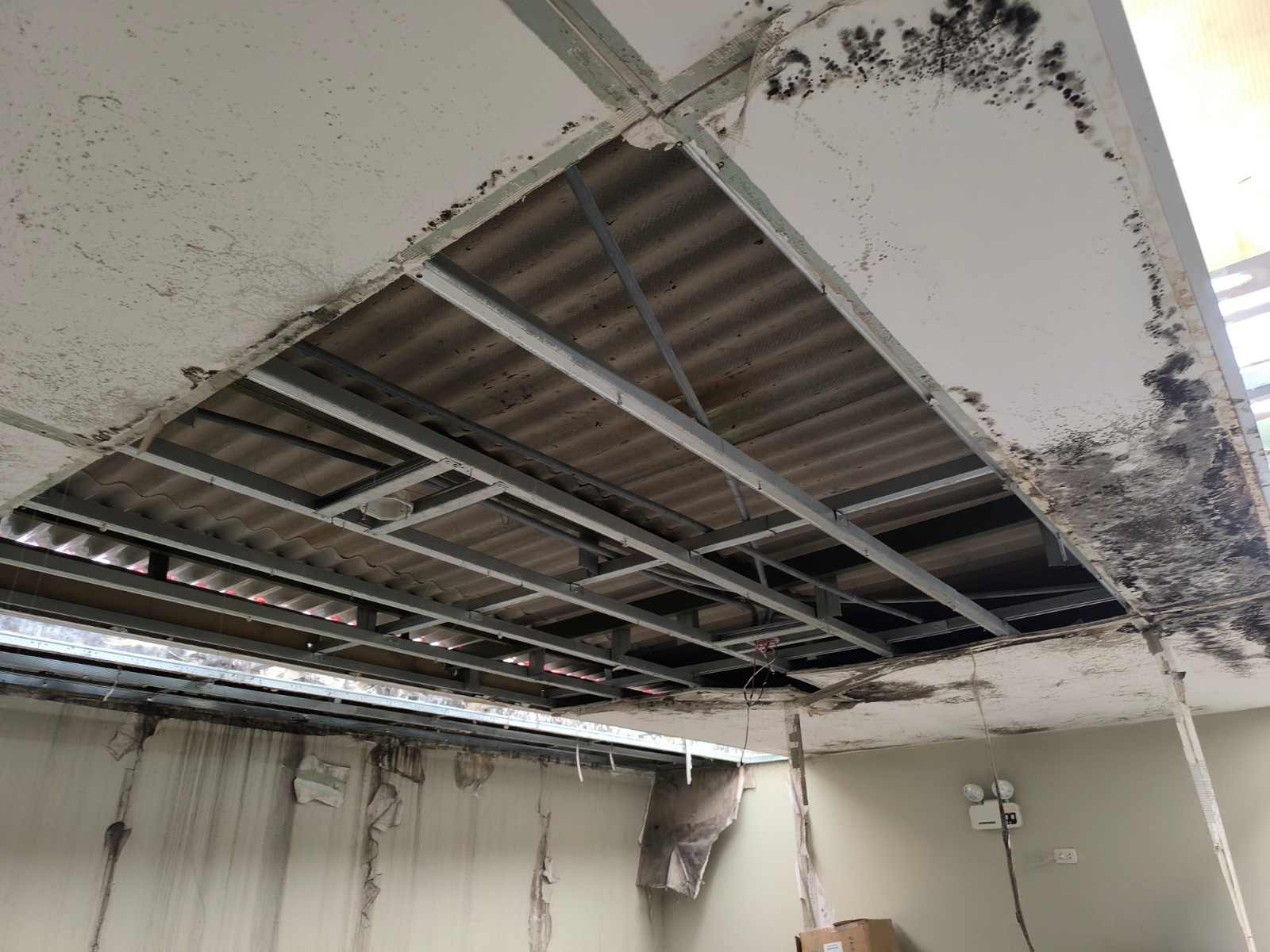 Hospital Goyeneche enfrenta riesgo operativo ante lluvias del 2026