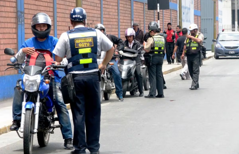 Prohíben circulación en moto con acompañante en Lima y Callao