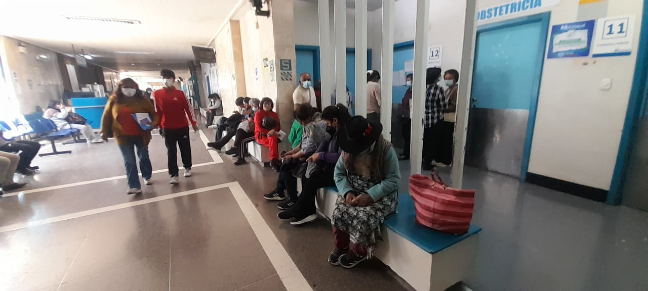 Hospitales de EsSalud en Arequipa en la peor crisis de las últimas décadas
