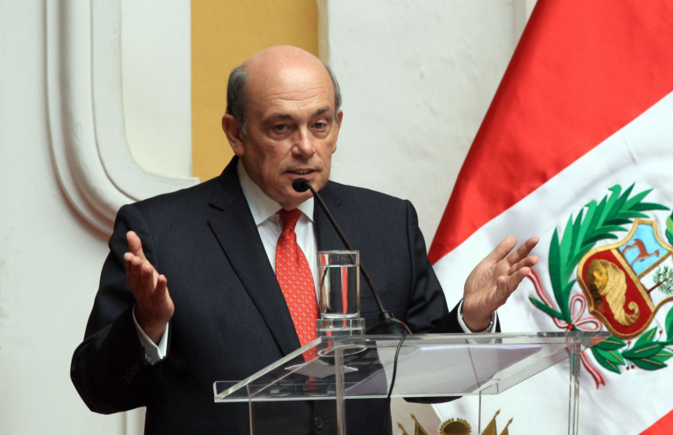 Autorizan viaje del canciller a Panamá para foro económico internacional