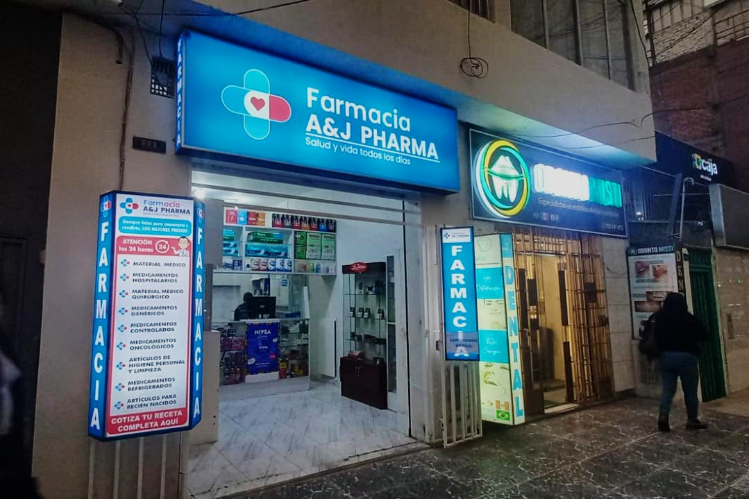 Realizan control sanitario de farmacia sin autorización