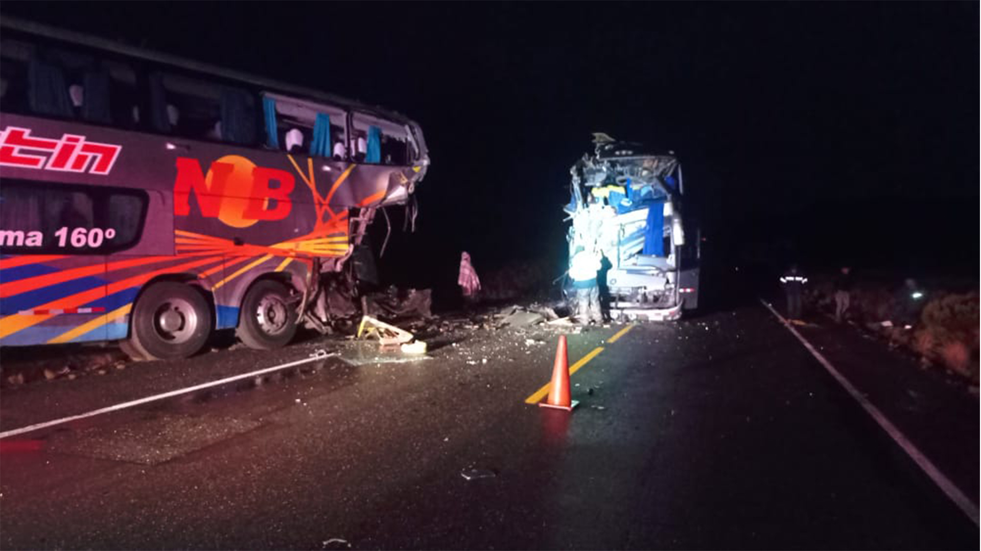 Accidente en carretera Puno–Moquegua deja un muerto y 13 heridos